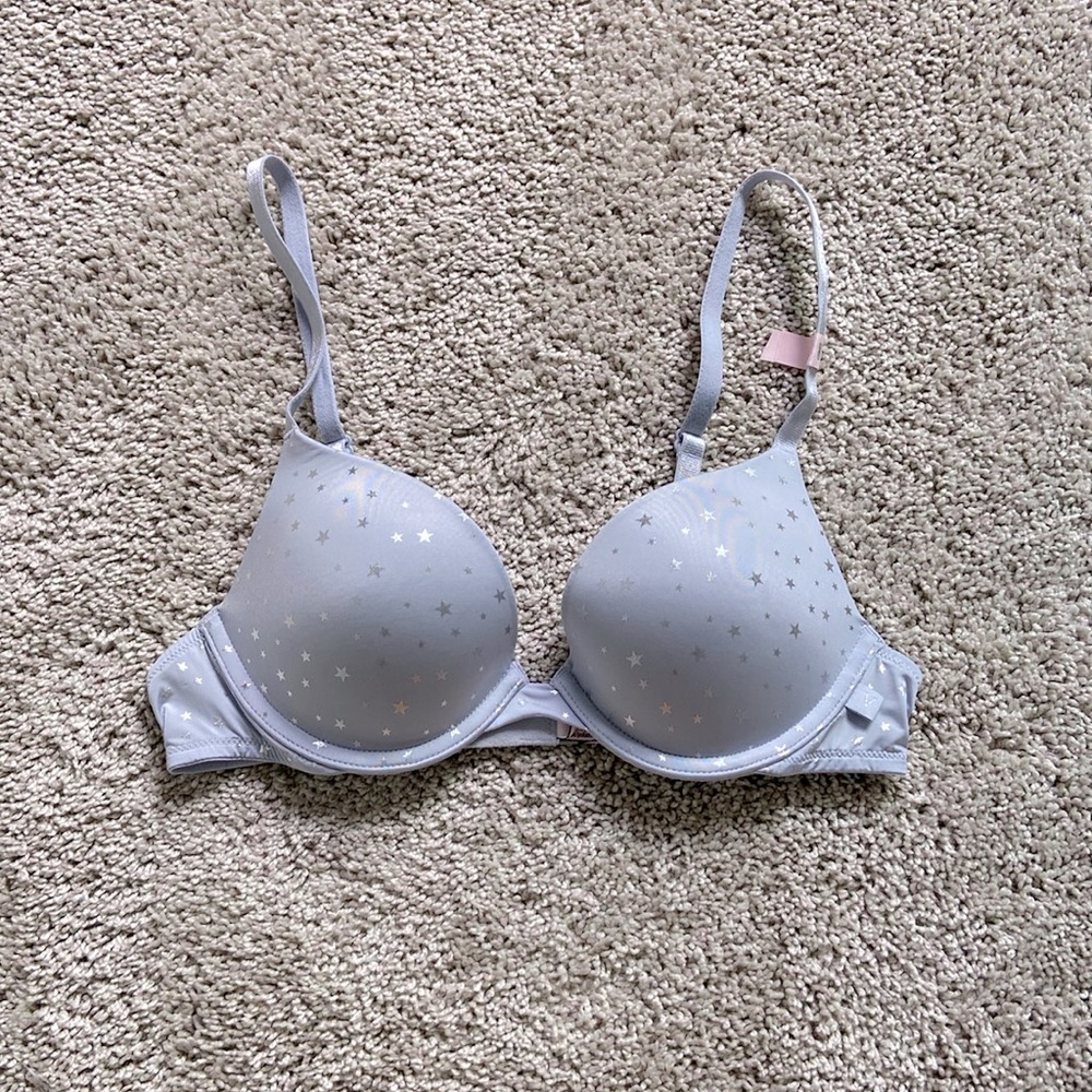 Victoria’s Secret • Grey Silver Star Print Push Up Bra